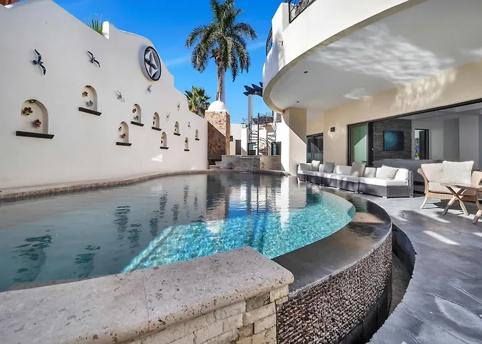 Marbella Lane Grand 5br Oasis Getaway Сasa de vacaciones *