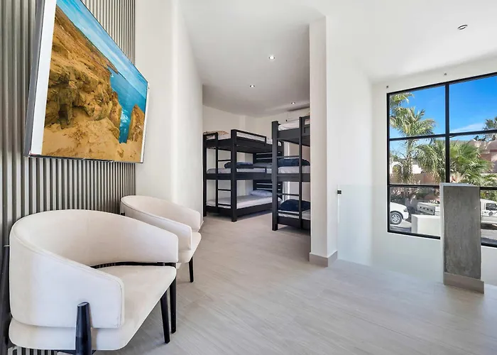 Marbella Lane Grand 5br Oasis Getaway *